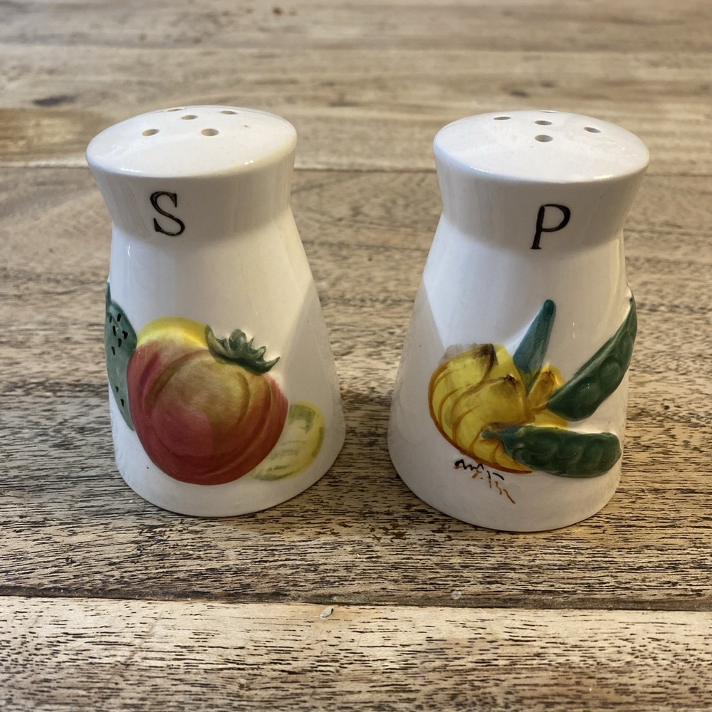 Del Coronado, Salt & Pepper Shakers Set VTG Ceramic Vegetable Kitchen Decor